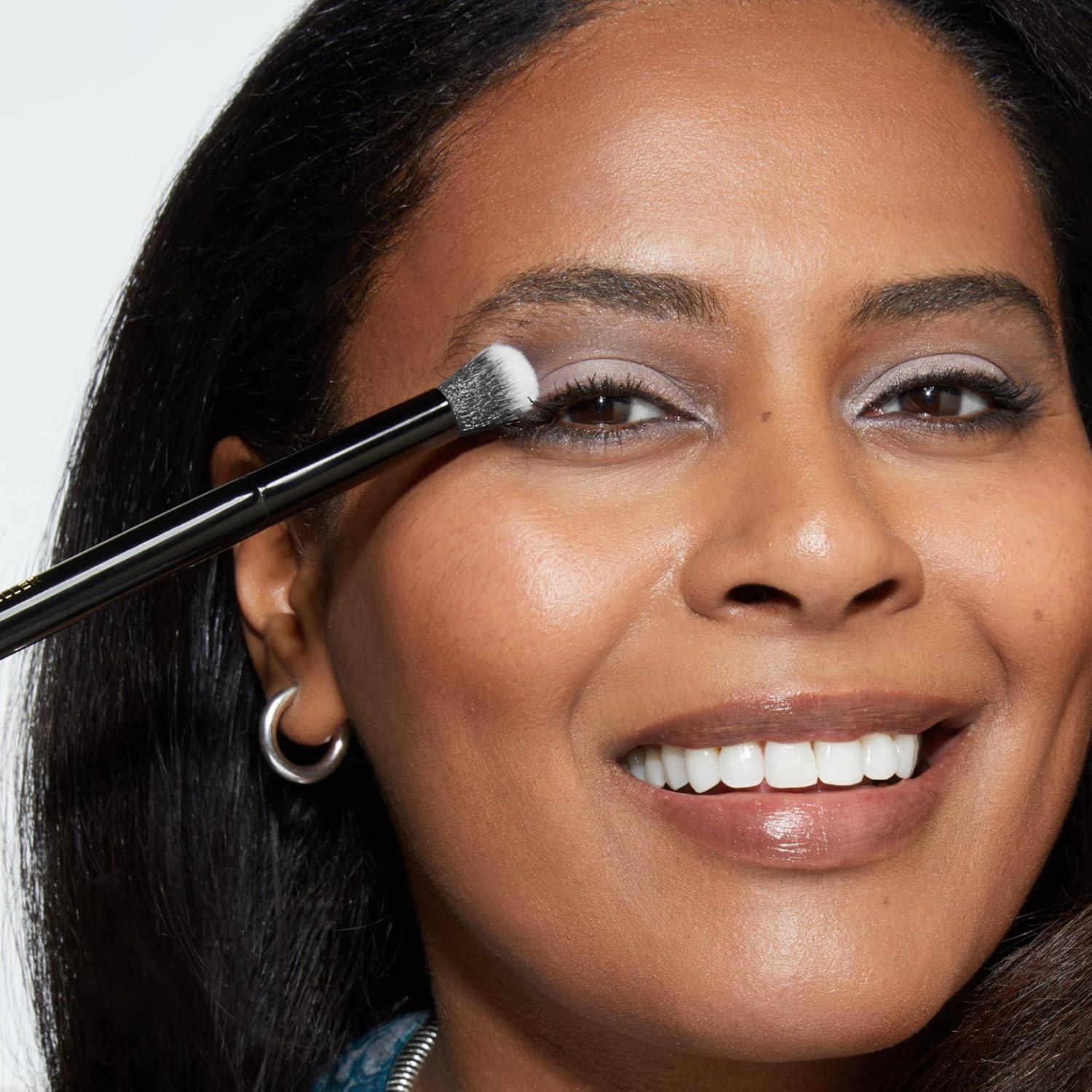 imageLAURA GELLER NEW YORK Retractable Black Kabuki Brush for Liquid Cream and Powder Face Makeup With Aluminum Handle03 Shadow Skills Brush Set